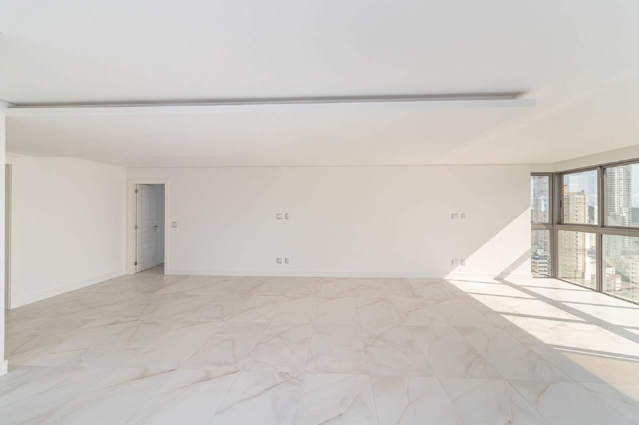Apartamento de 3 quartos, 167m² no bairro Centro, em Balneário Camboriú | Eu Corretor