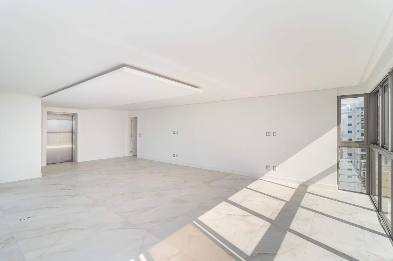 Apartamento de 3 quartos, 167m² no bairro Centro, em Balneário Camboriú | Eu Corretor