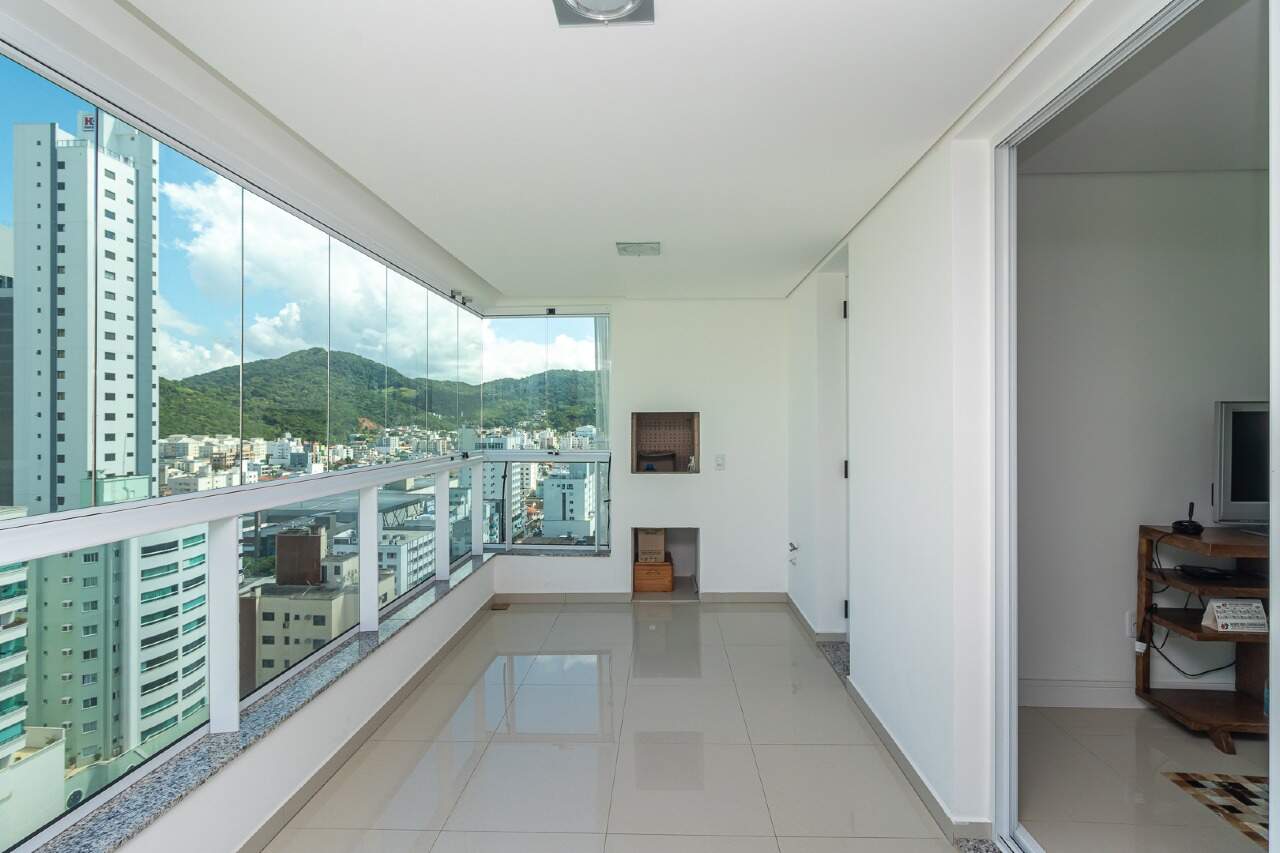 Apartamento de 3 quartos, 115m² no bairro Centro, em Balneário Camboriú | Eu Corretor