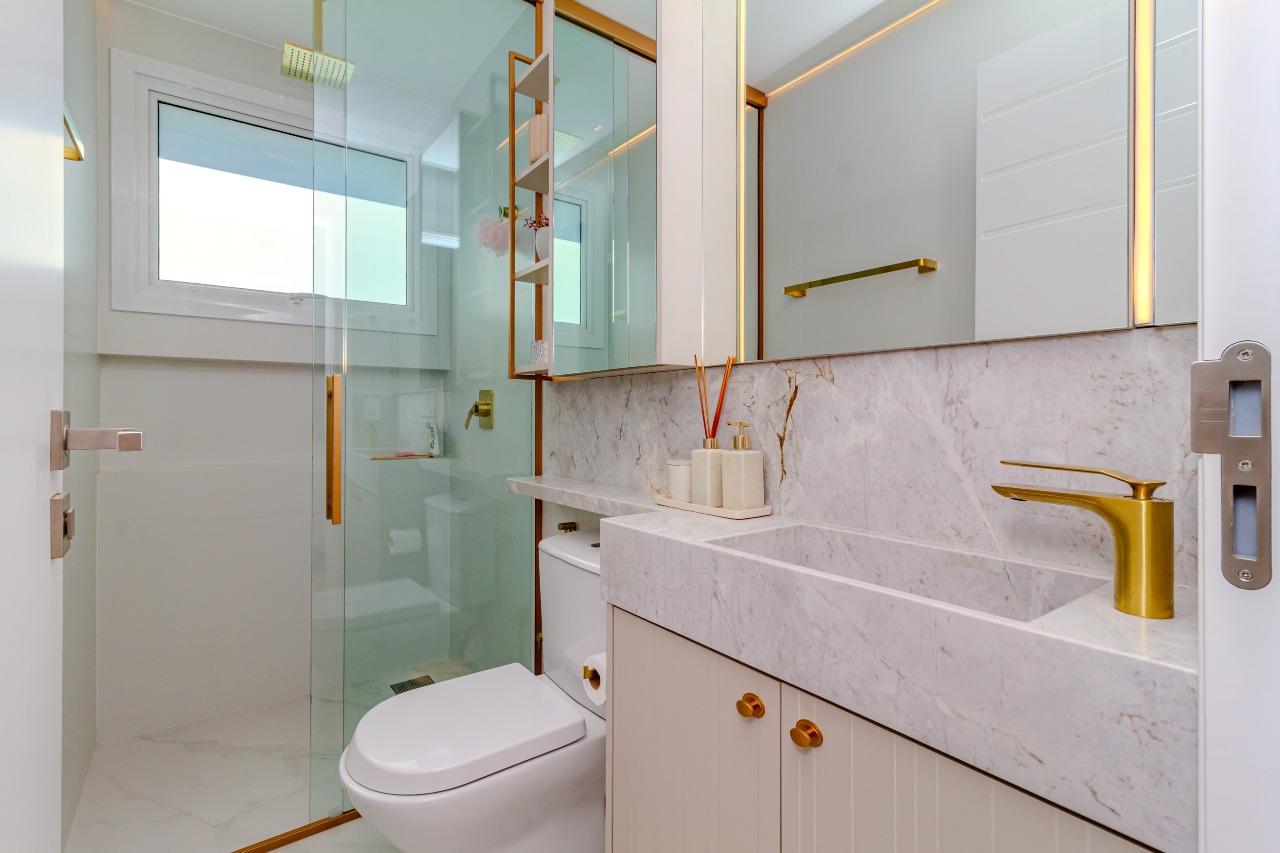 Apartamento à venda no Pioneiros: 