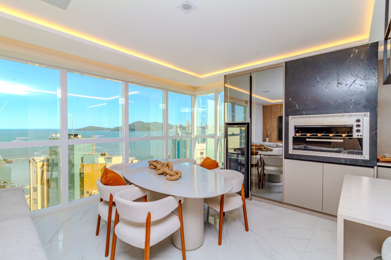 Apartamento à venda no Pioneiros: 