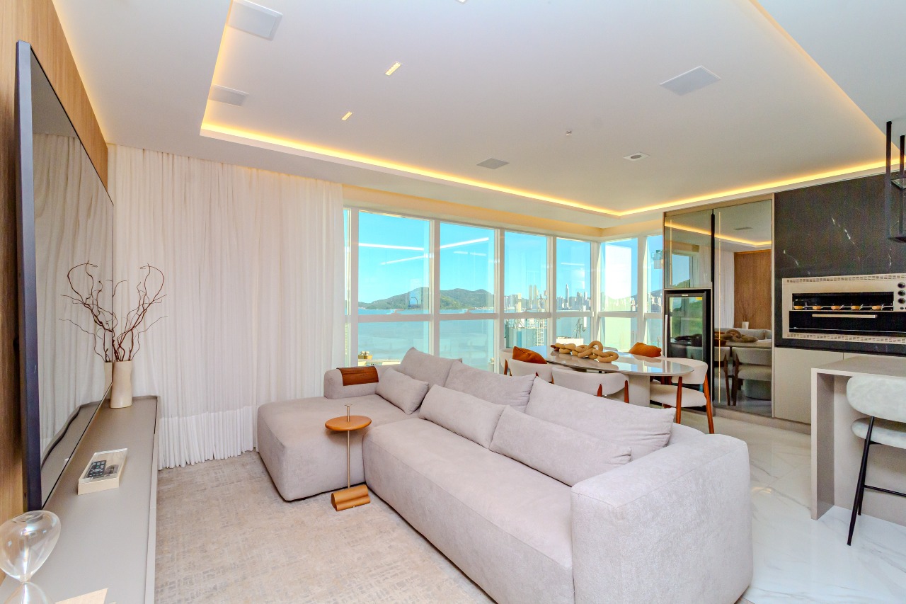 Apartamento à venda no Pioneiros: 