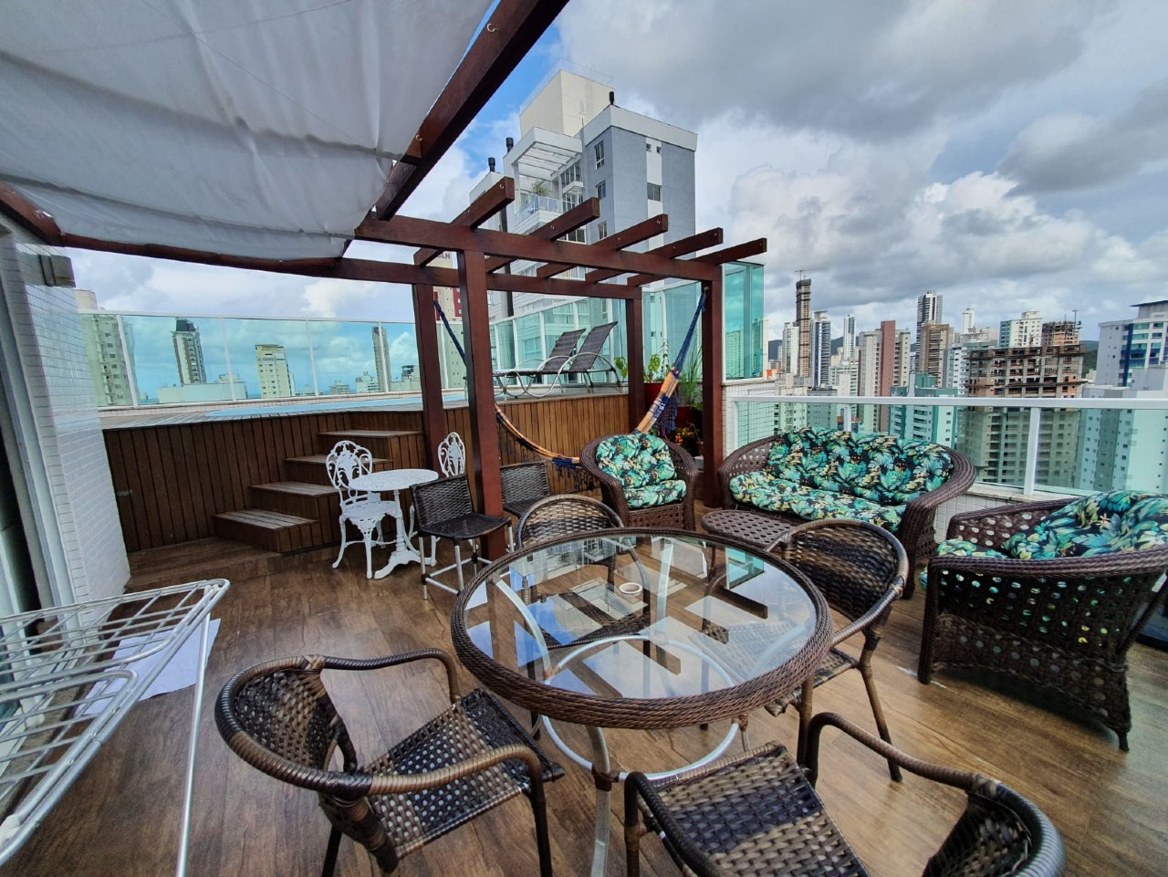 Cobertura à venda no Centro: 