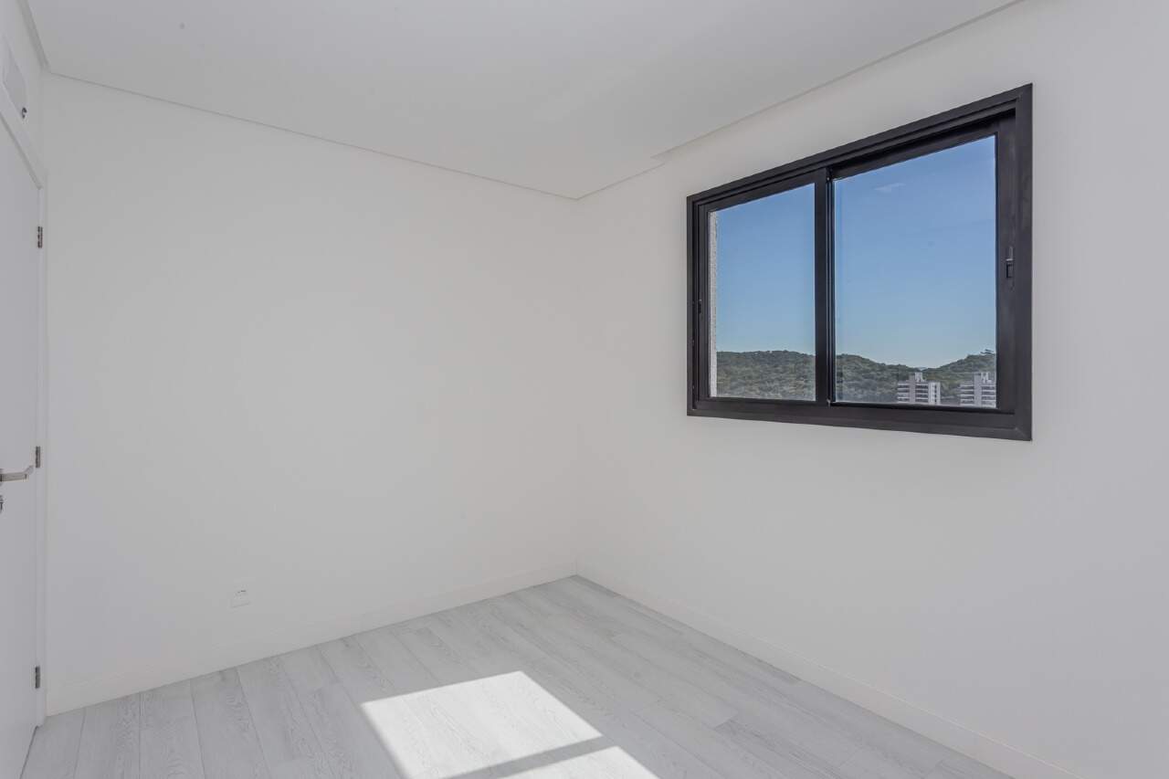Apartamento à venda no Praia Brava: 
