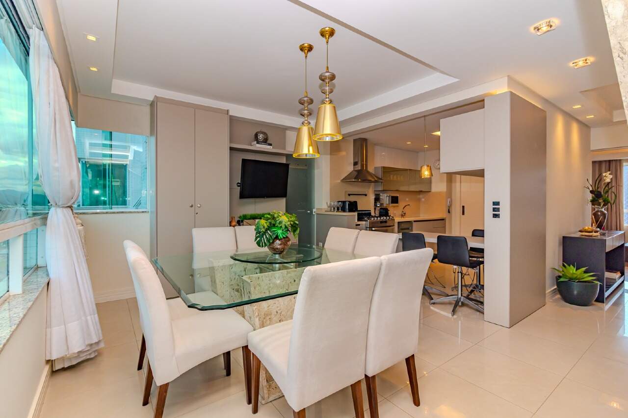 Cobertura de 5 quartos, 270m² no bairro Centro, em Balneário Camboriú | Eu Corretor