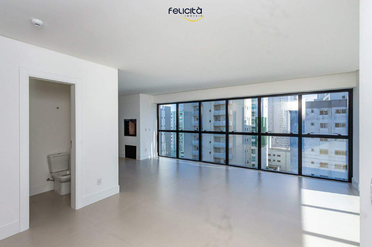 Apartamento de 4 quartos, 154m² no bairro Centro, em Balneário Camboriú | Eu Corretor