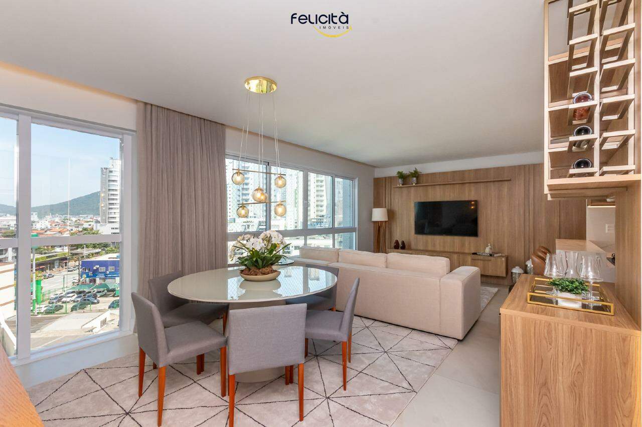 Apartamento de 4 quartos, 132m² no bairro Centro, em Balneário Camboriú | Eu Corretor