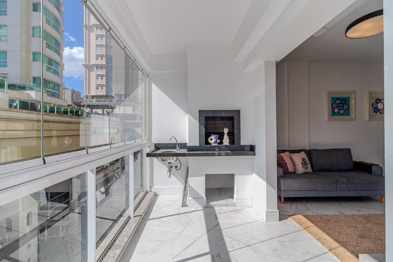 Apartamento de 3 quartos, 125m² no bairro Centro, em Balneário Camboriú | Eu Corretor