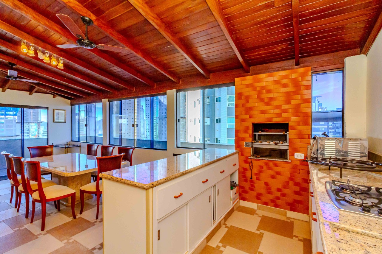 Cobertura à venda no Centro: