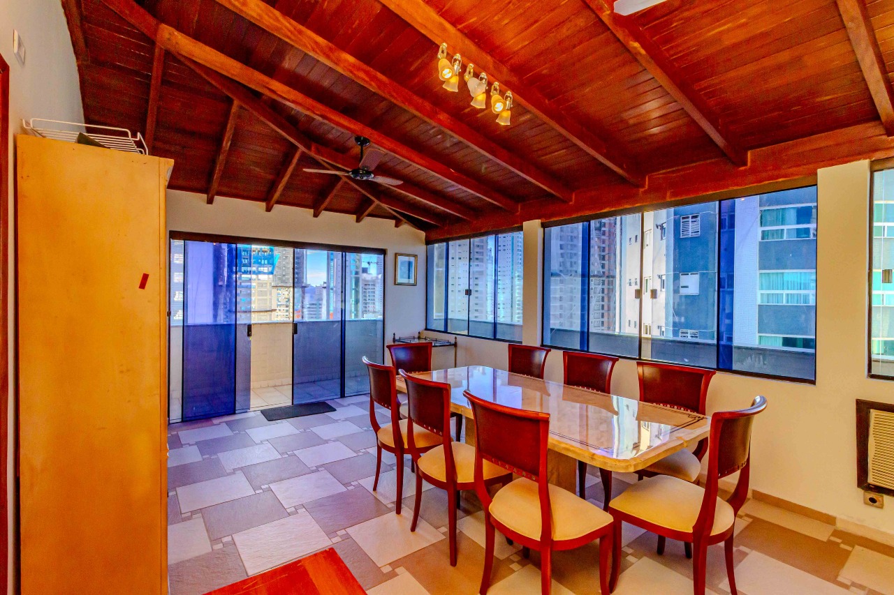 Cobertura à venda no Centro: