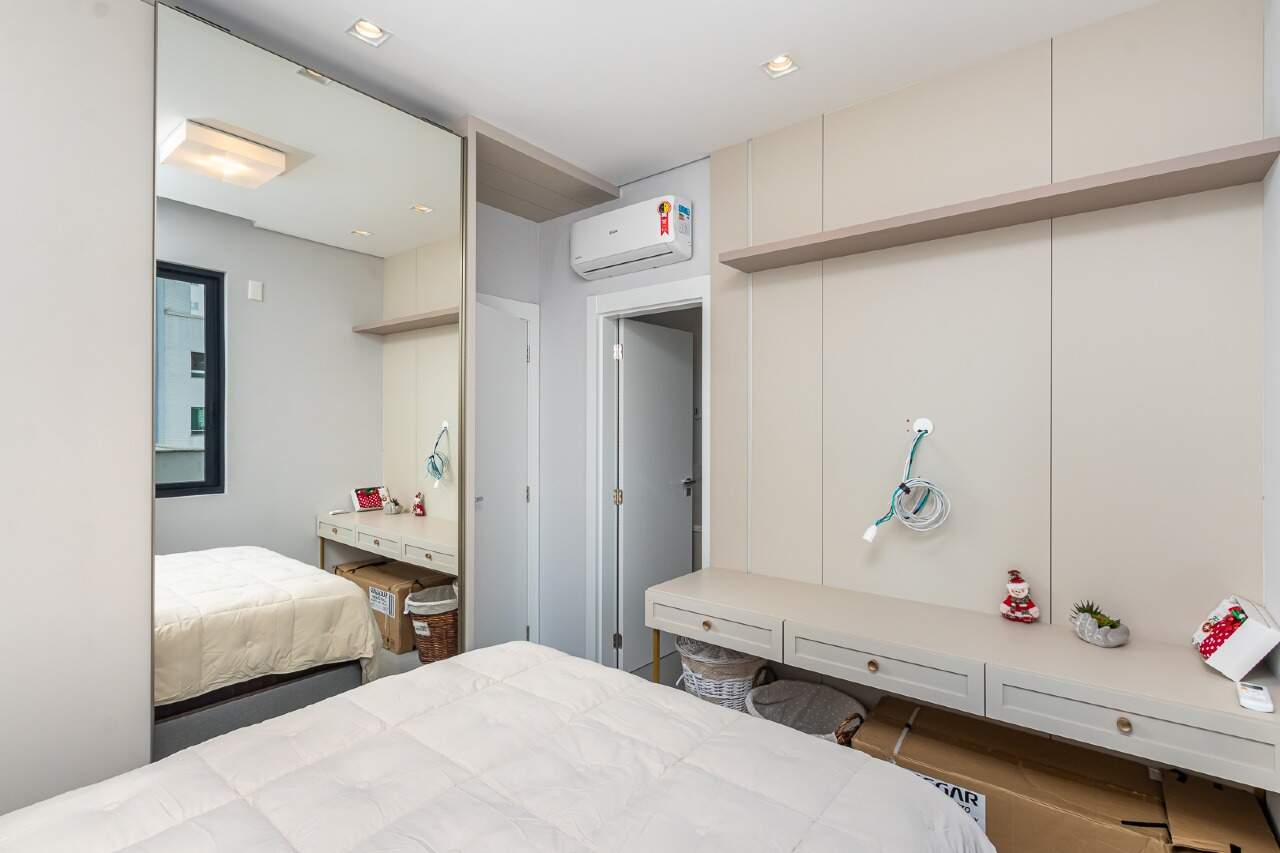 Apartamento à venda no Pioneiros: 