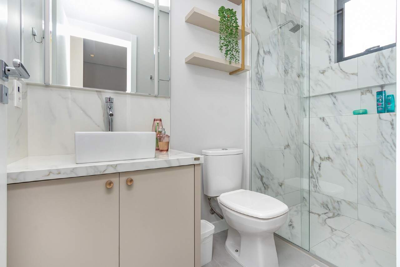 Apartamento à venda no Pioneiros: 