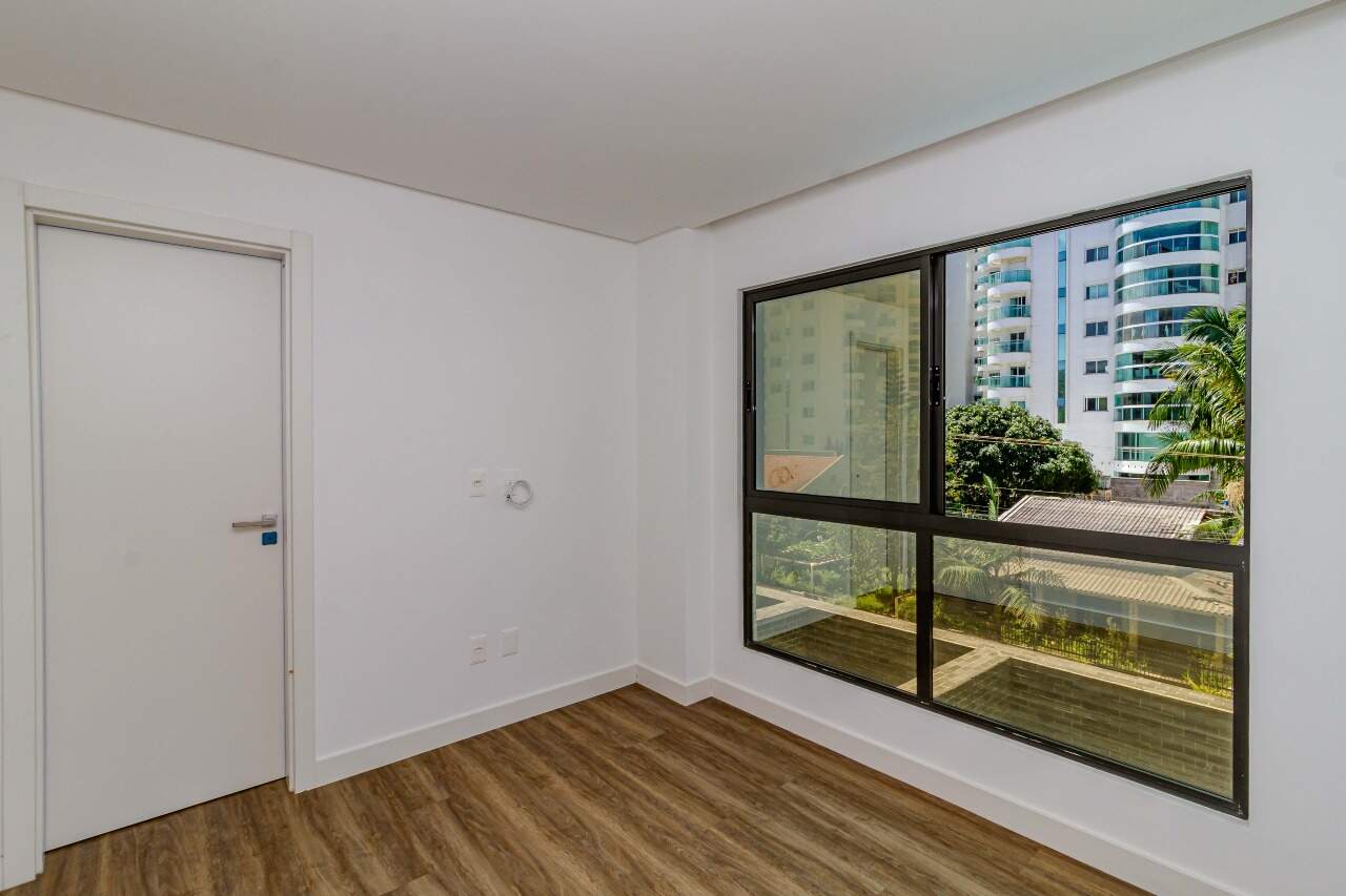 Apartamento à venda no Praia Brava: 