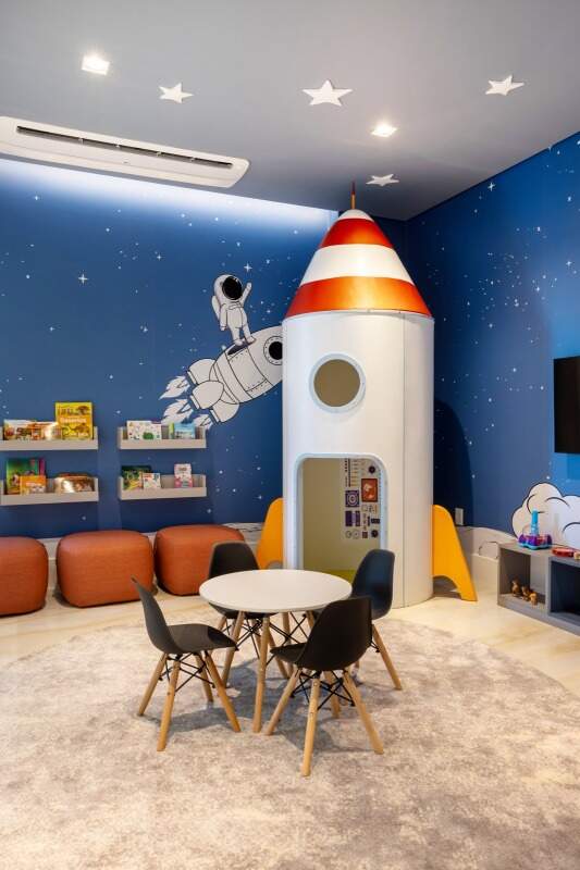 Apartamento diferenciado à venda no Praia Brava: Espaço kids com foguete decorativo