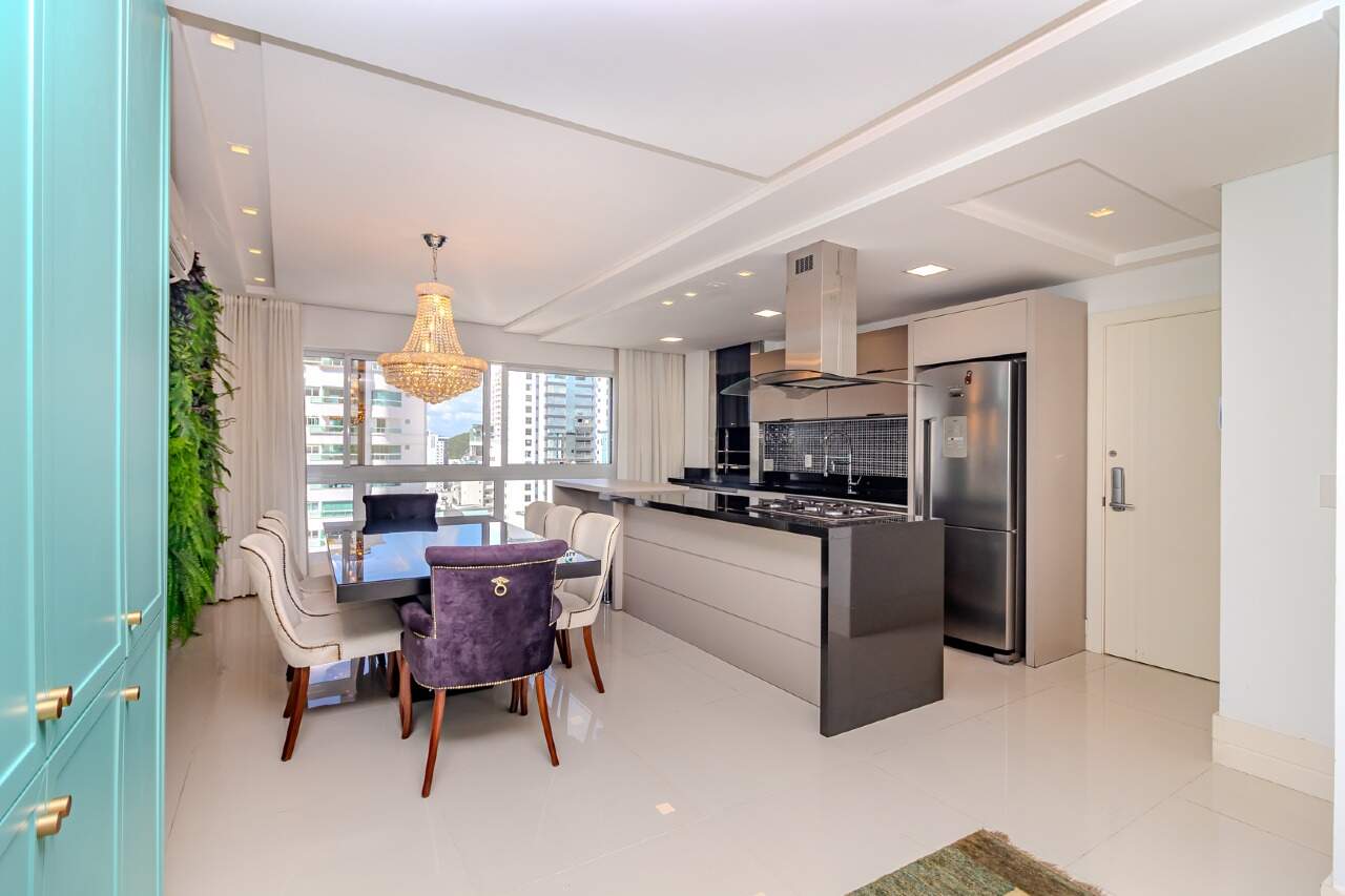 Apartamento de 3 quartos, 135m² no bairro Pioneiros, em Balneário Camboriú | Eu Corretor