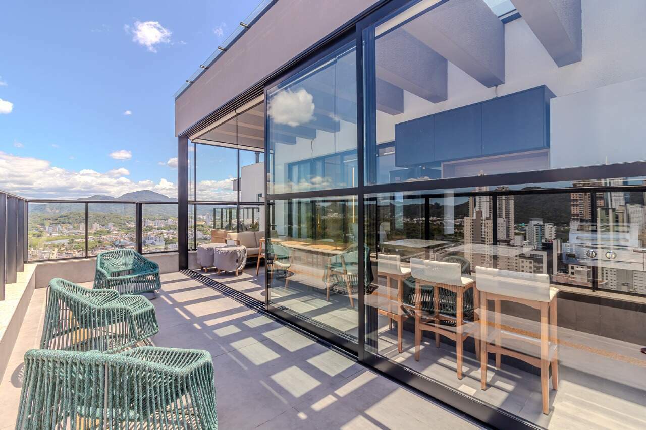 Cobertura à venda no Centro: 