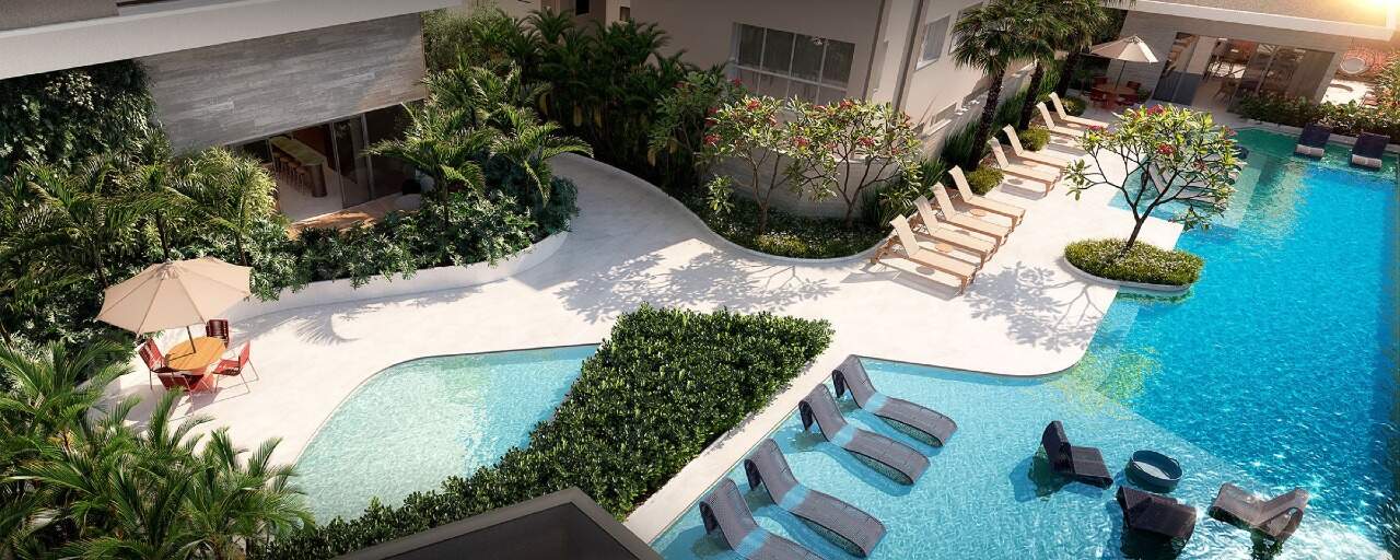 Apartamento à venda no Centro: Piscinas e caminhos com paisagismo do pavimento de lazer, vistos do alto (imagem ilustrativa)