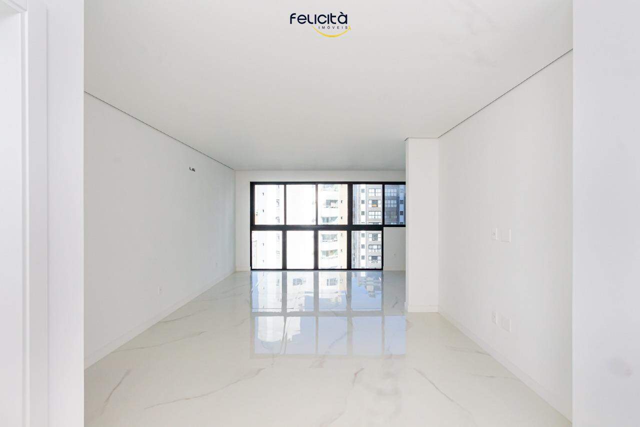 Apartamento de 3 quartos, 112m² no bairro Centro, em Balneário Camboriú | Eu Corretor