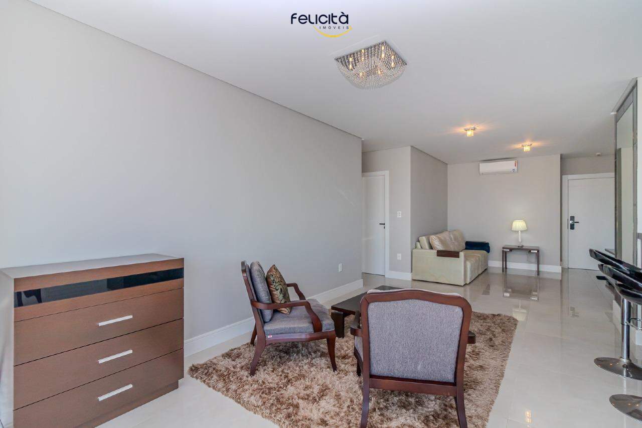 Apartamento de 3 quartos, 135m² no bairro Centro, em Balneário Camboriú | Eu Corretor