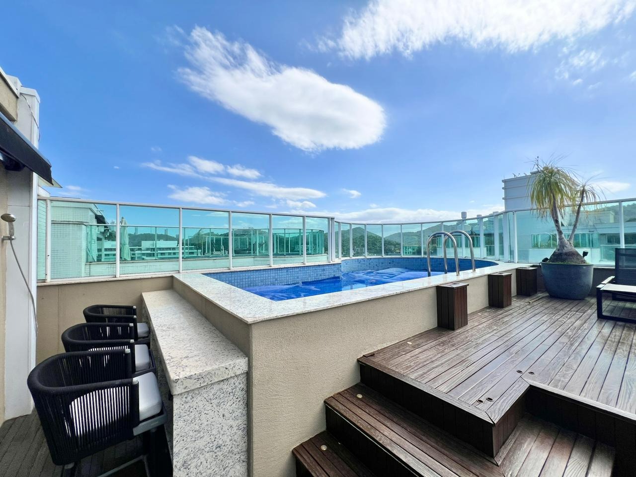 Cobertura à venda no Praia Brava: 