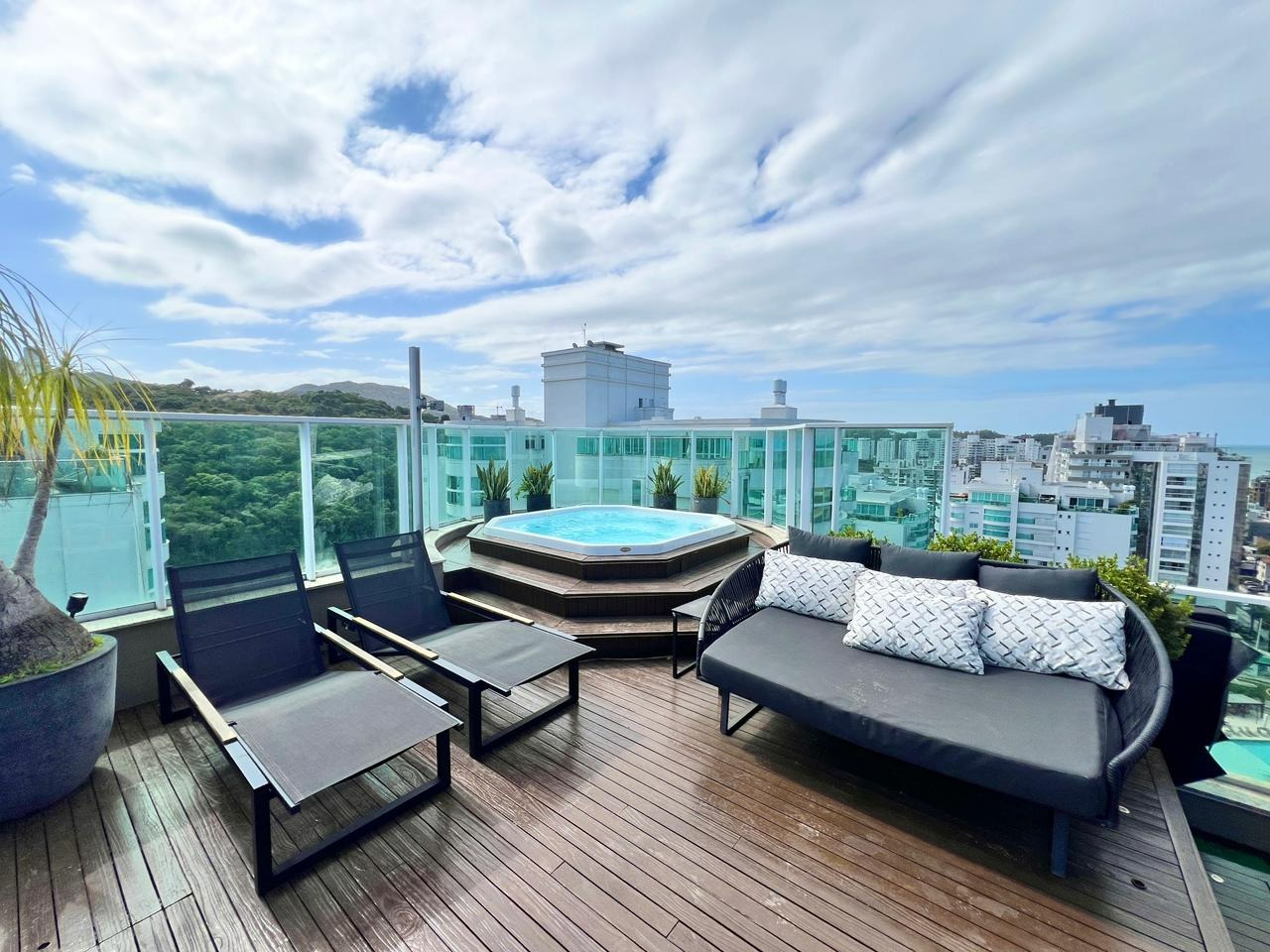 Cobertura à venda no Praia Brava: 