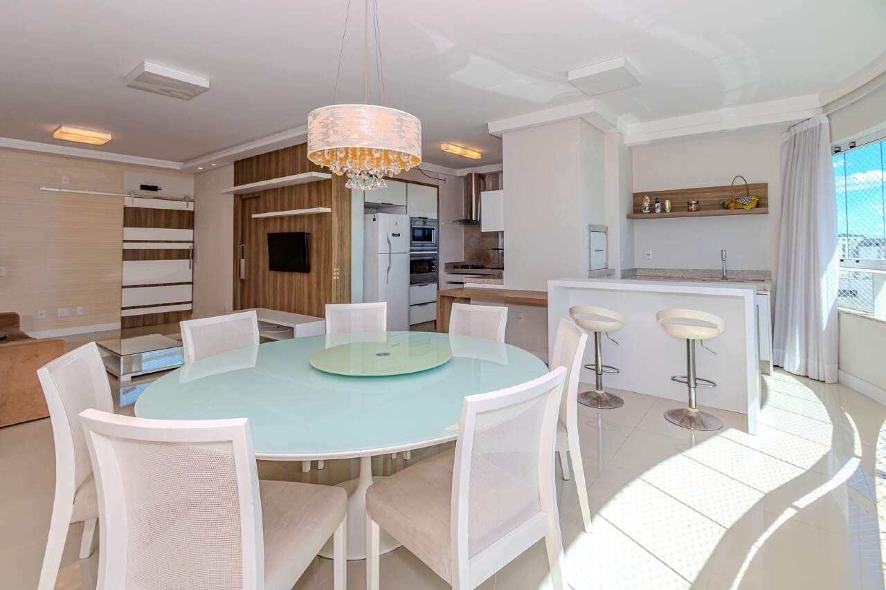Apartamento de 3 quartos, 130m² no bairro Centro, em Balneário Camboriú | Eu Corretor