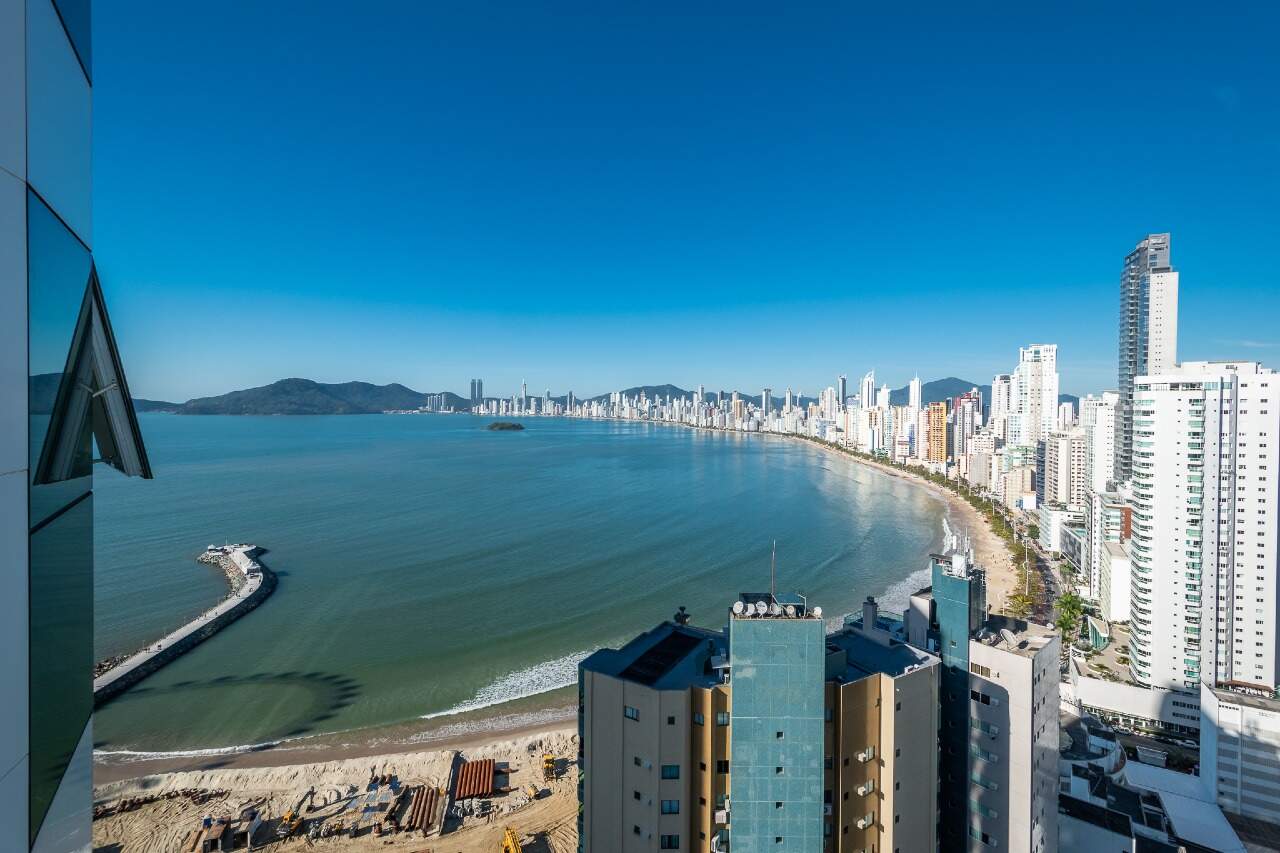 Apartamento de 3 quartos, 172m² no bairro Pioneiros, em Balneário Camboriú | Eu Corretor