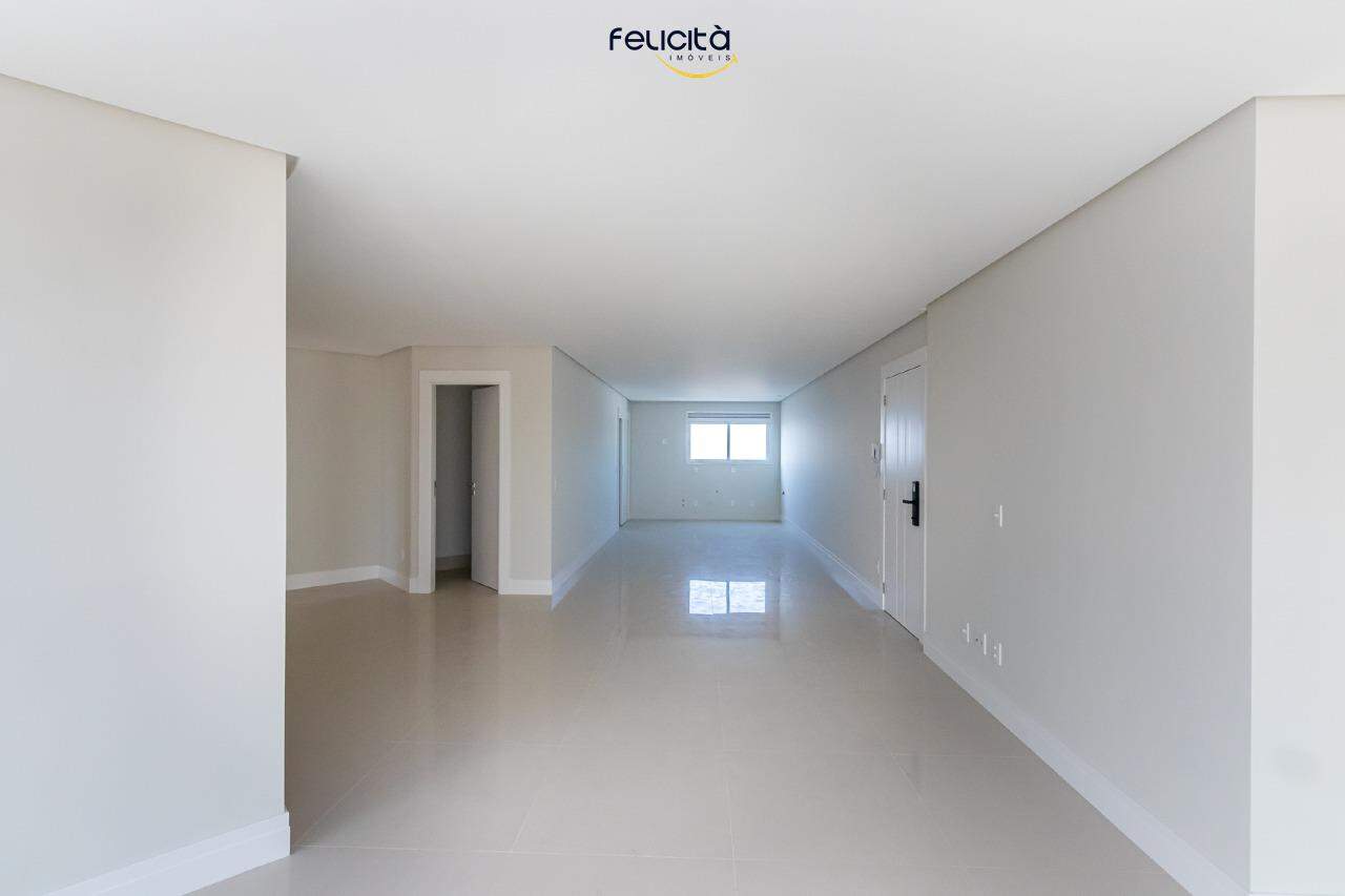 Apartamento de 3 quartos, 139m² no bairro Centro, em Balneário Camboriú | Eu Corretor