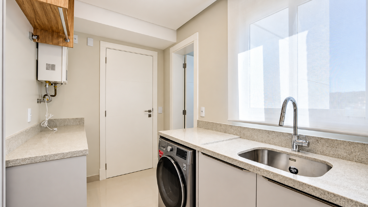 Apartamento à venda no Pioneiros: 