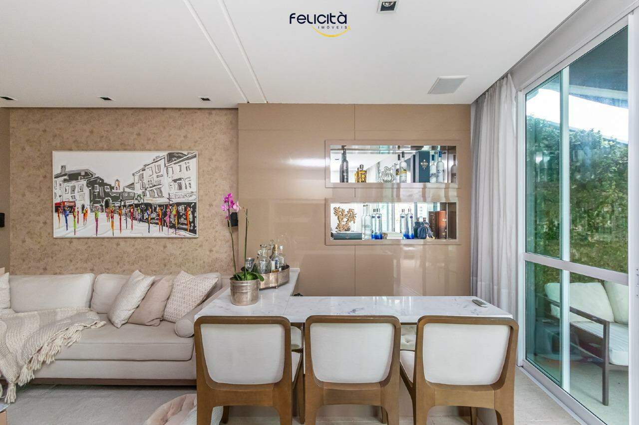 Apartamento de 3 quartos, 220m² no bairro Pioneiros, em Balneário Camboriú | Eu Corretor