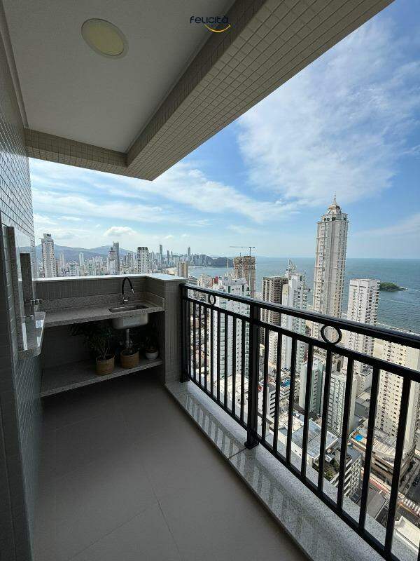 Apartamento de 3 quartos, 128m² no bairro Centro, em Balneário Camboriú | Eu Corretor