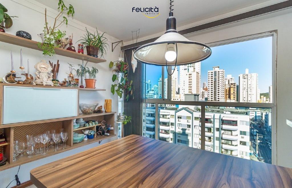 Apartamento de 2 quartos, 110m² no bairro Centro, em Balneário Camboriú | Eu Corretor