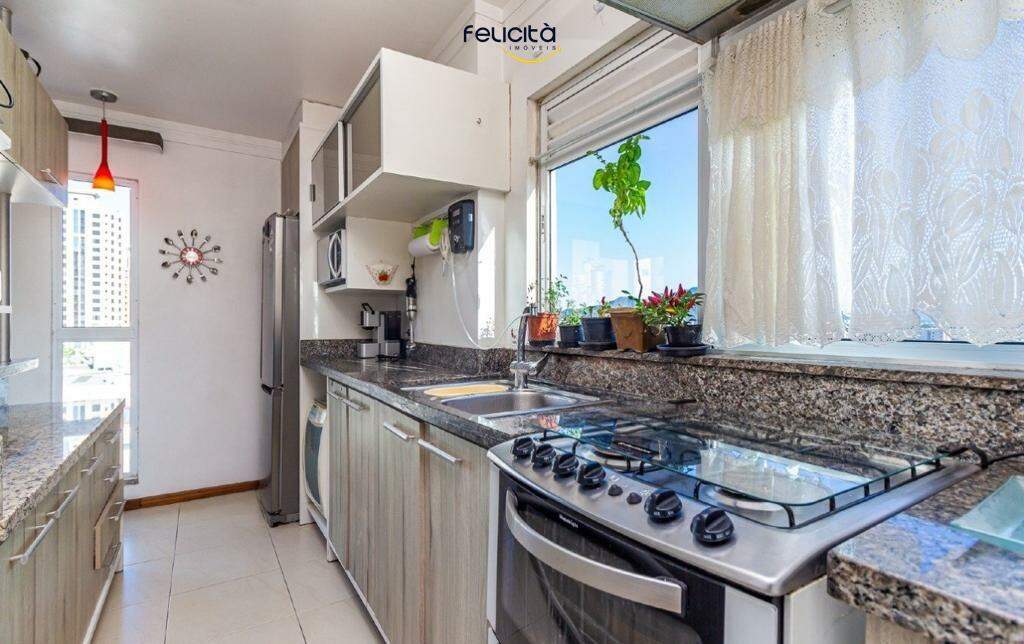 Apartamento de 2 quartos, 110m² no bairro Centro, em Balneário Camboriú | Eu Corretor