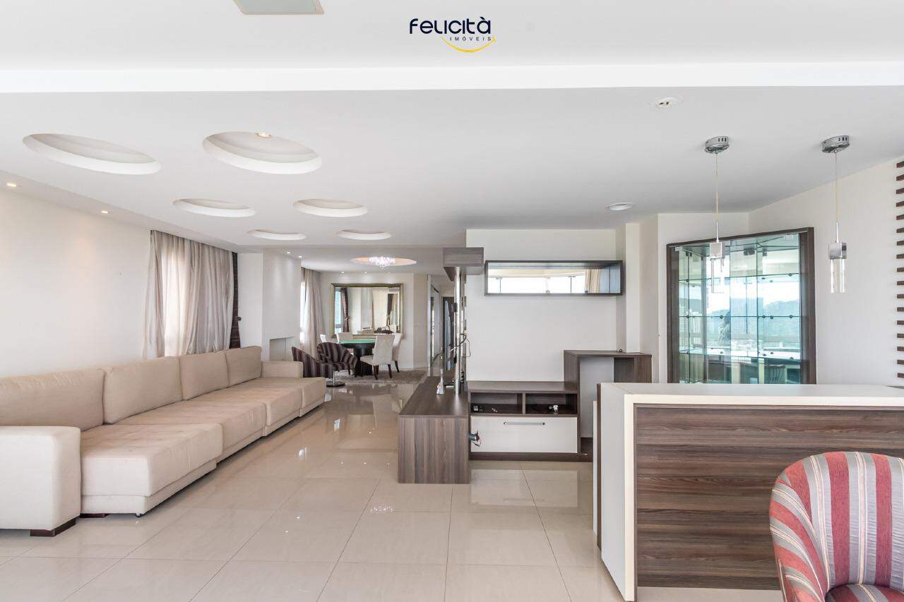 Cobertura de 6 quartos, 440m² no bairro Centro, em Balneário Camboriú | Eu Corretor