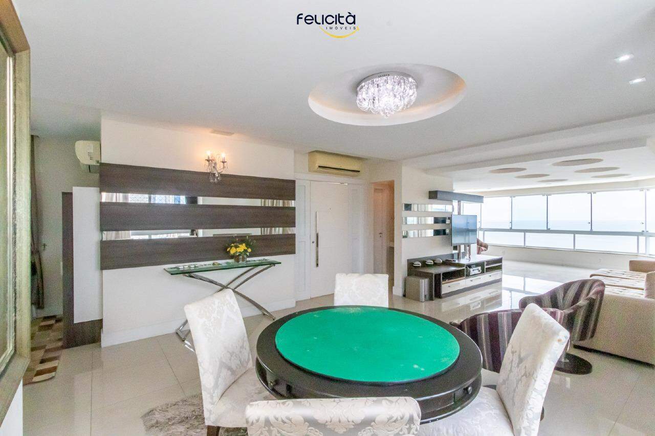 Cobertura de 6 quartos, 440m² no bairro Centro, em Balneário Camboriú | Eu Corretor