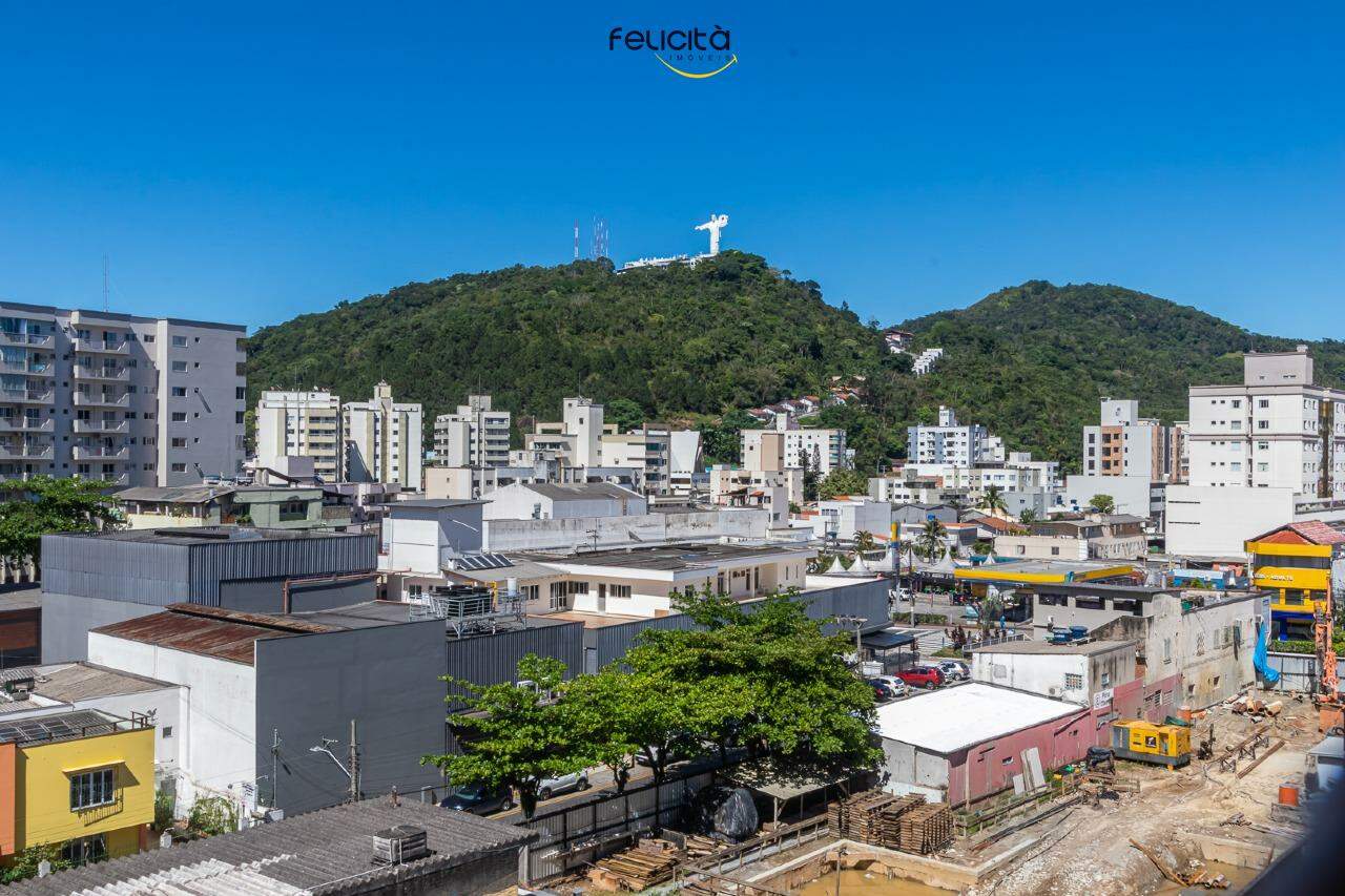 Apartamento de 3 quartos, 122m² no bairro Centro, em Balneário Camboriú | Eu Corretor