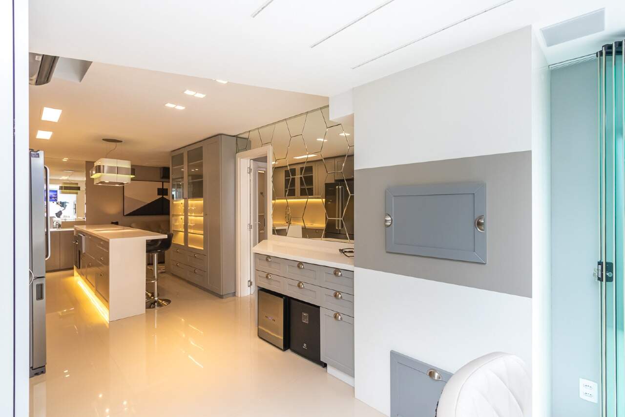 Apartamento de 2 quartos, 100m² no bairro Praia dos Amores, em Balneário Camboriú | Eu Corretor