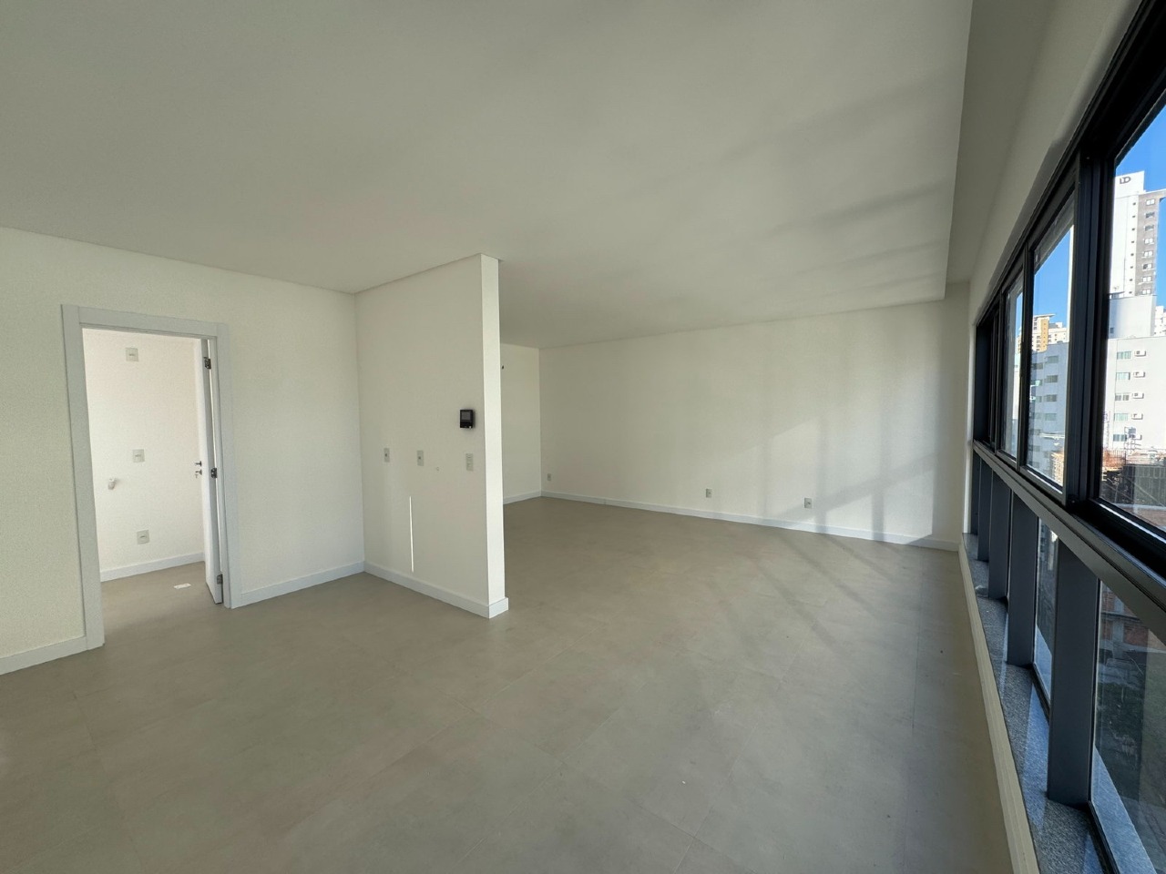 Apartamento à venda no Centro: Cozinha integrada ao living