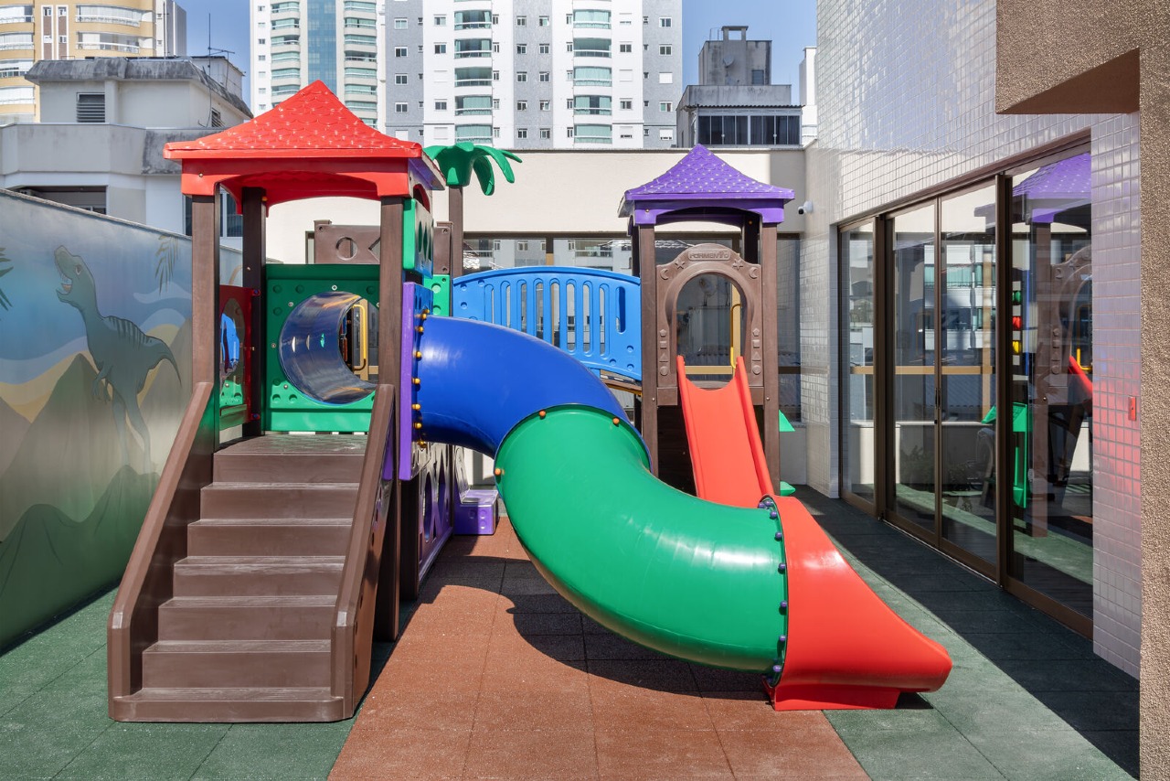 Apartamento à venda no Centro: Playground externo Planet Play