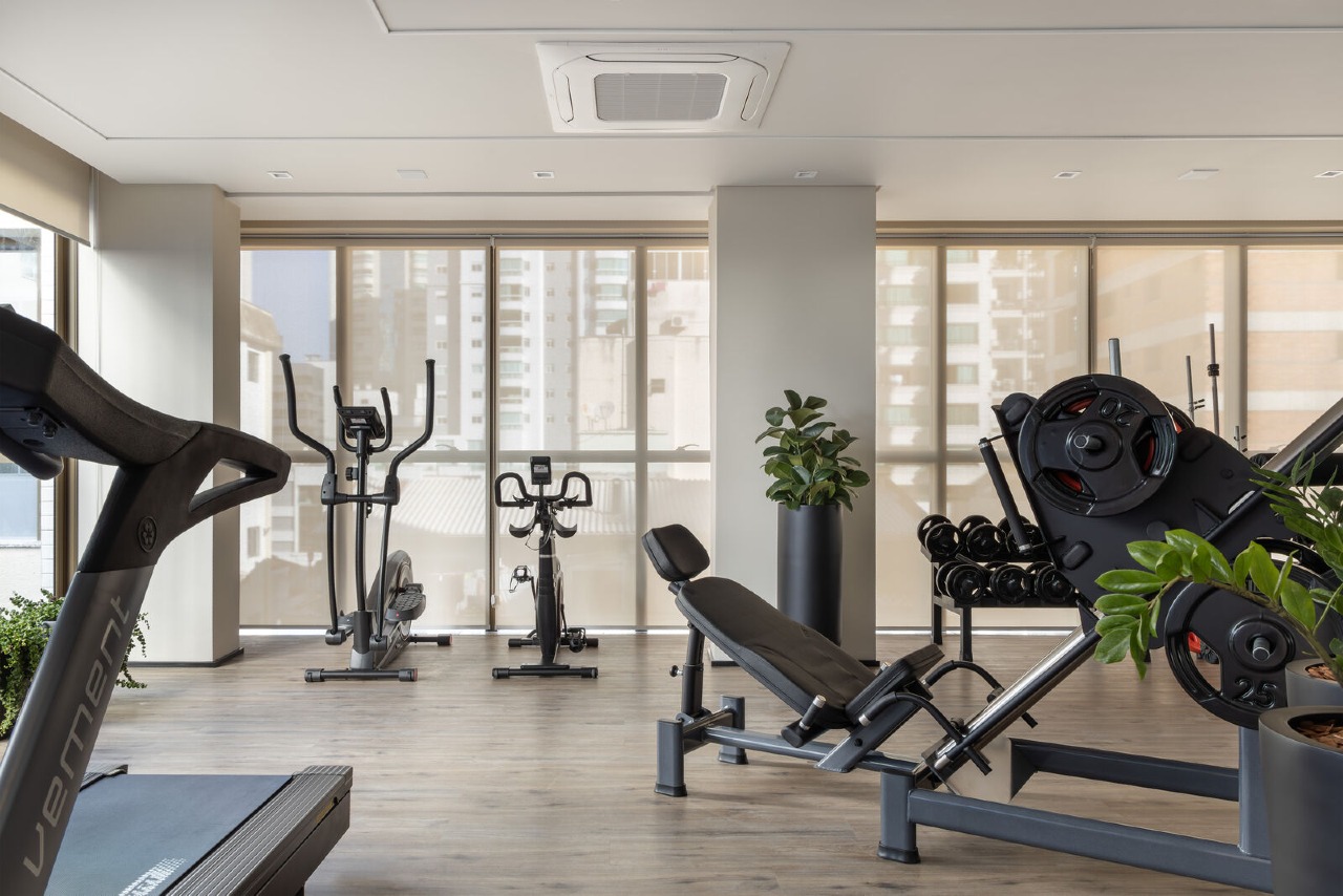 Apartamento à venda no Centro: Academia YouFit, com equipamentos de musculação e aeróbicos