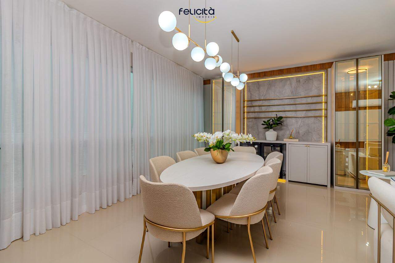 Apartamento de 3 quartos, 133m² no bairro Centro, em Balneário Camboriú | Eu Corretor