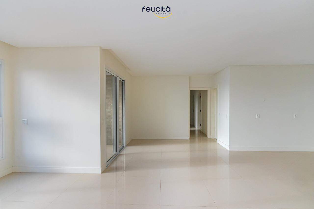 Apartamento de 4 quartos, 144m² no bairro Centro, em Balneário Camboriú | Eu Corretor