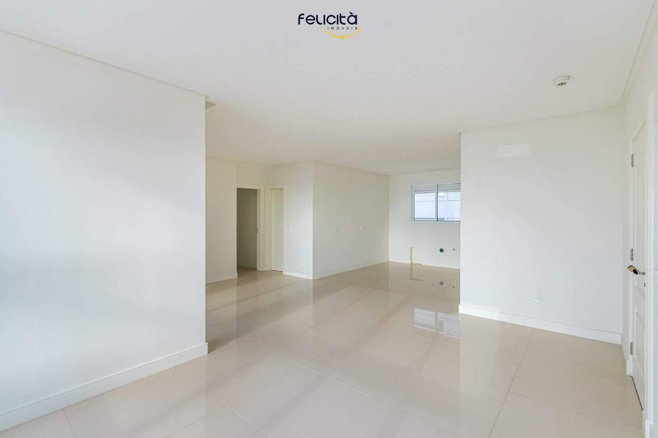 Apartamento de 4 quartos, 144m² no bairro Centro, em Balneário Camboriú | Eu Corretor