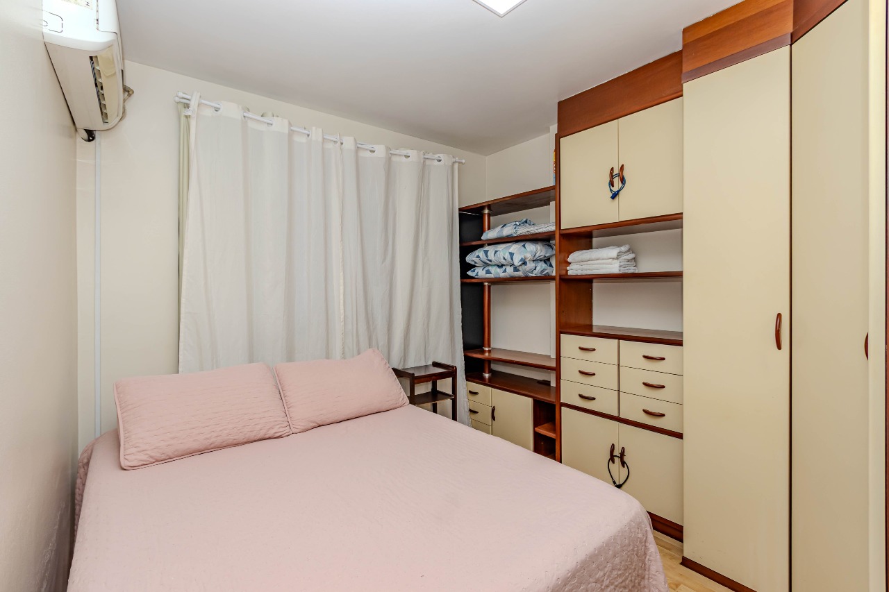 Apartamento à venda no Pioneiros: 