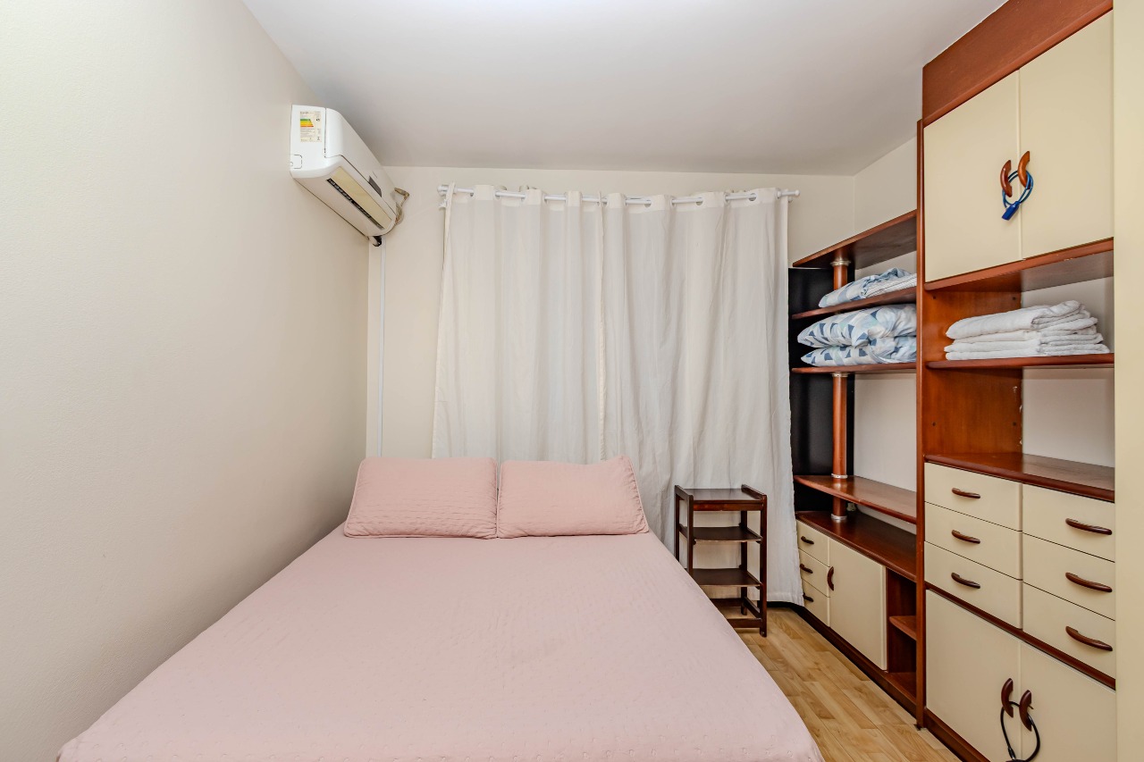 Apartamento à venda no Pioneiros: 