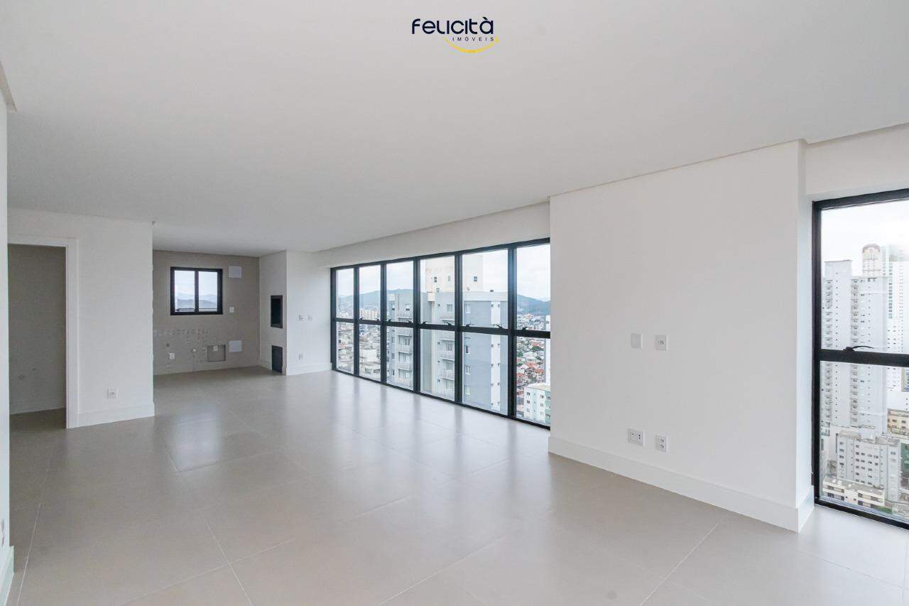 Apartamento de 4 quartos, 152m² no bairro Centro, em Balneário Camboriú | Eu Corretor