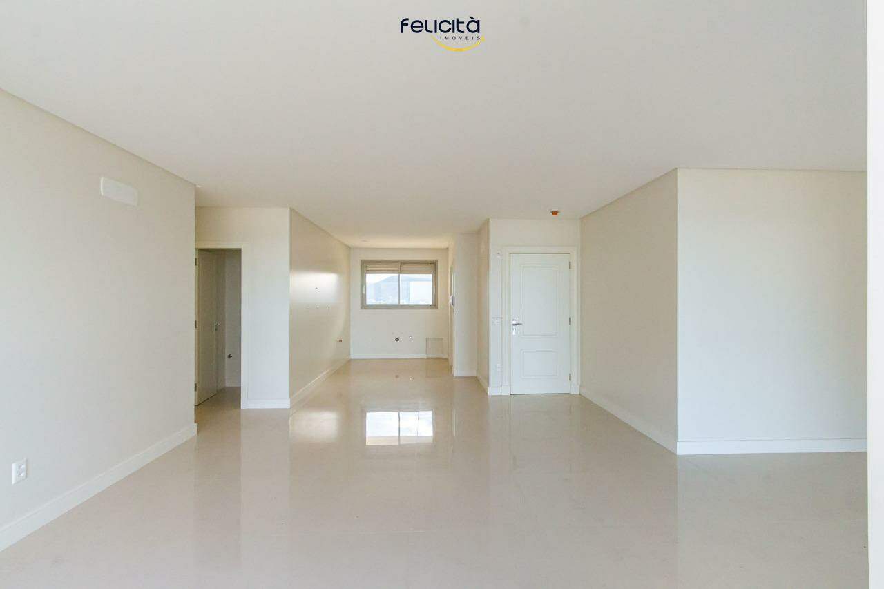 Apartamento de 4 quartos, 160m² no bairro Centro, em Balneário Camboriú | Eu Corretor