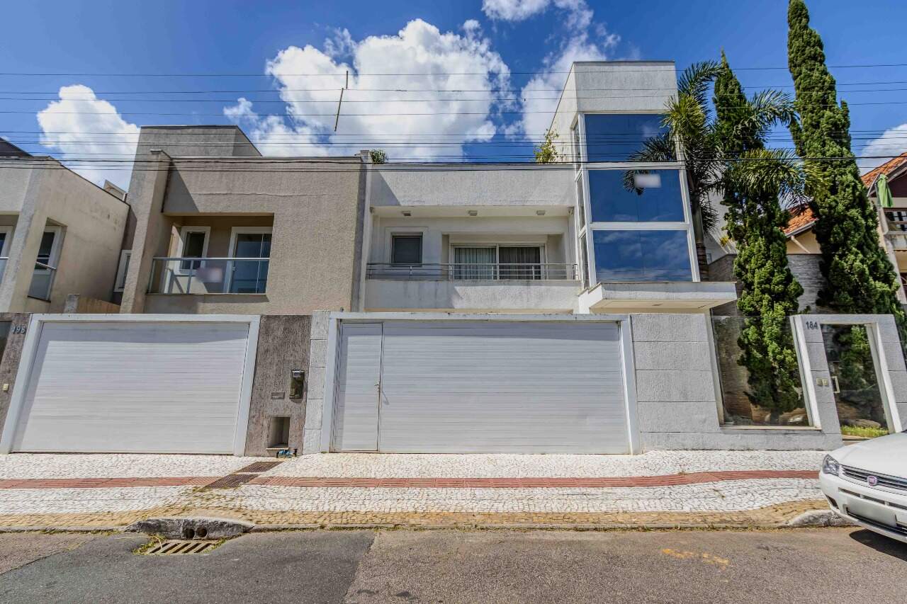 Casas à venda no Praia dos Amores: 