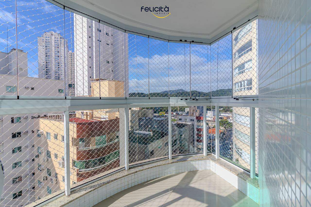 Apartamento de 3 quartos, 130m² no bairro Centro, em Balneário Camboriú | Eu Corretor