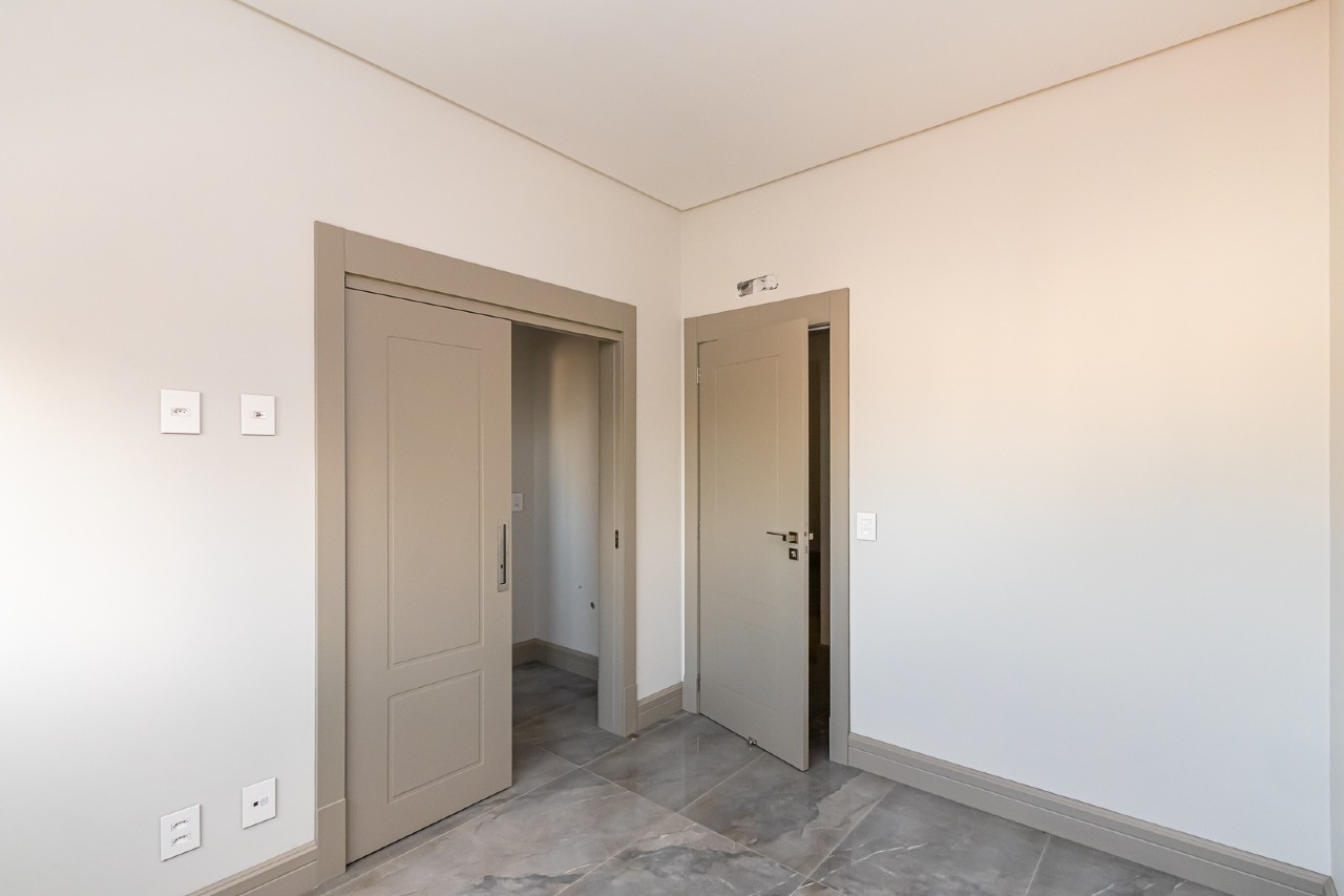 Cobertura à venda no Praia Brava: 